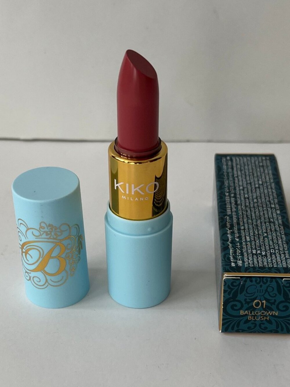 KIKO Milano Bridgerton Ballroom Beauty Satin Shine Lipstick 01 Ballgown Blush
